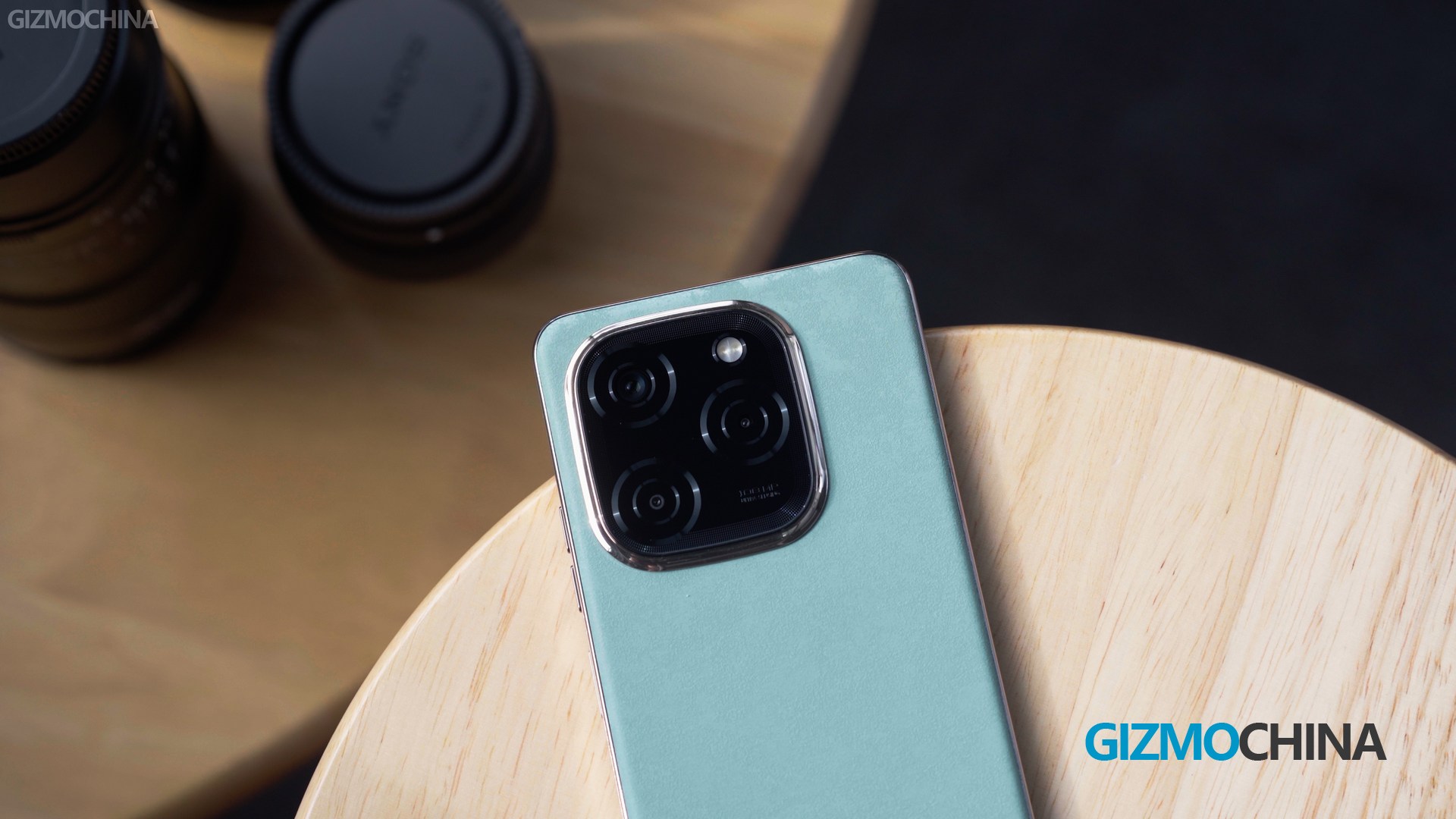 electronics,mobile phone,phone,electrical device,switch,remote control