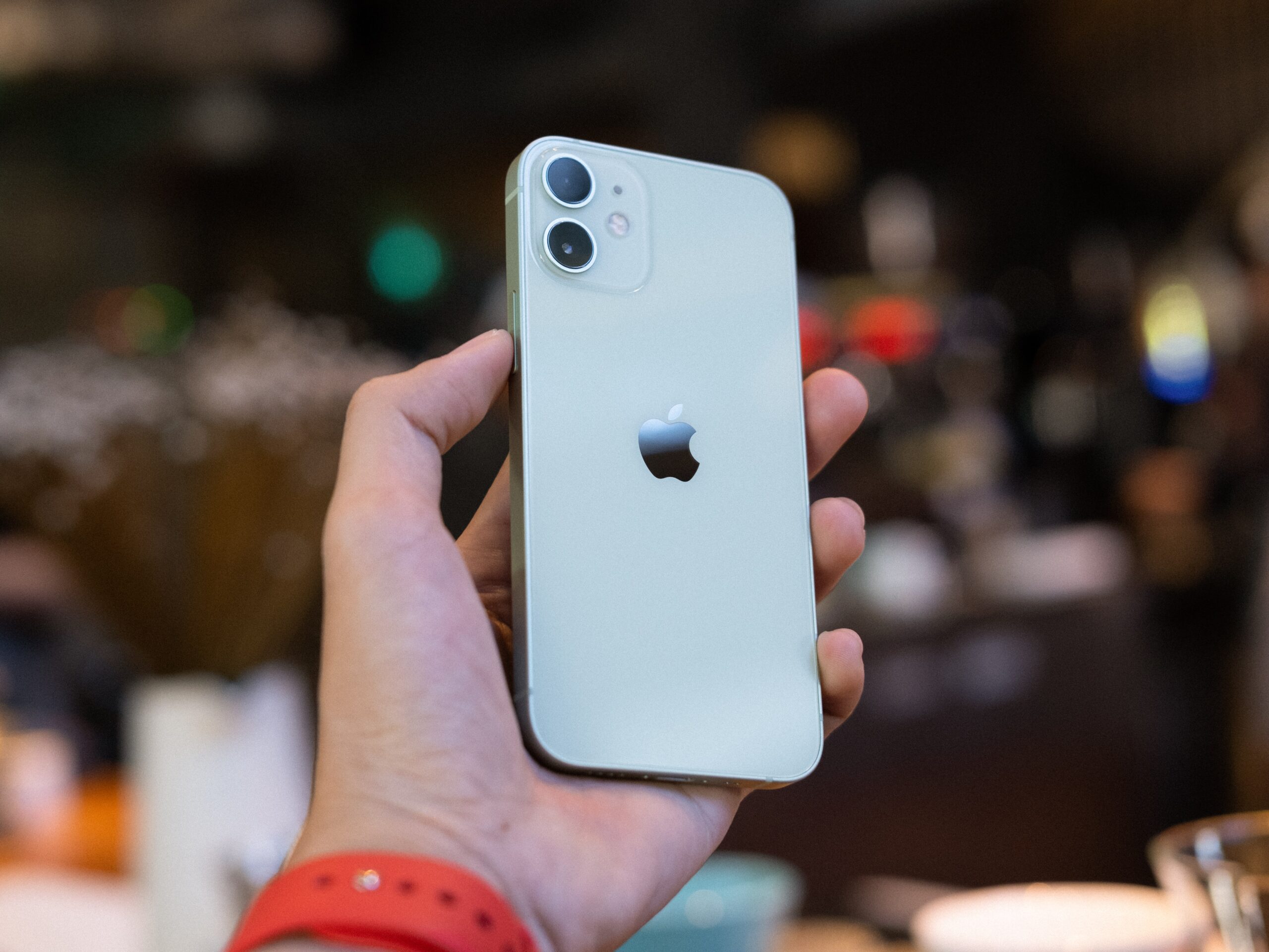 22-iphone-12-mini-scaled.jpg