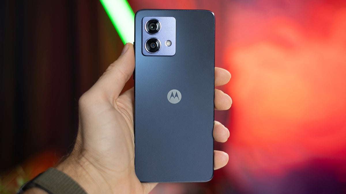 Here are 3 Best Motorola Camera Phones Under Rs. 20000 (08 Apr 2024