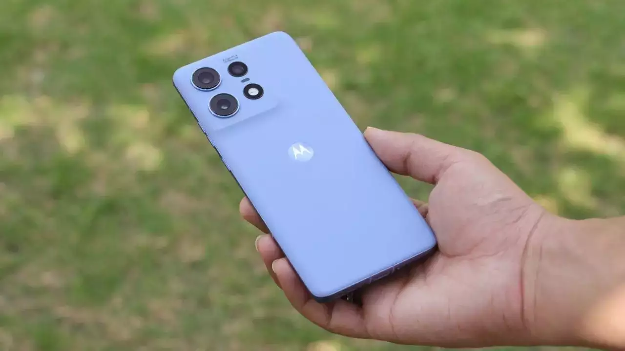 5 Best Motorola Phones Between Rs. 20000 to Rs. 30000 (May 2024) - Cashify