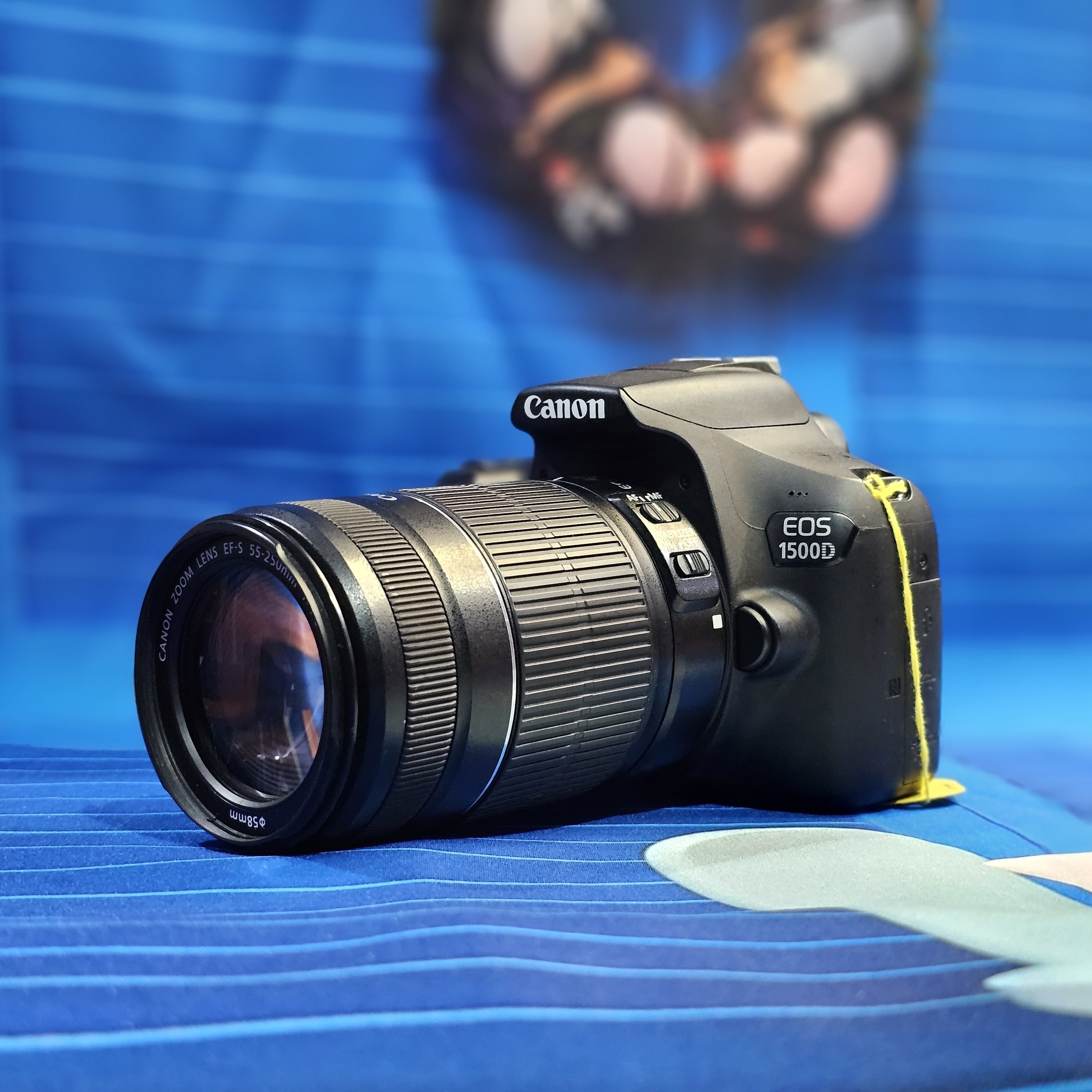 vivo-X90-5G-Review-Design-Display-Cameras-Build-Quality-11.webp