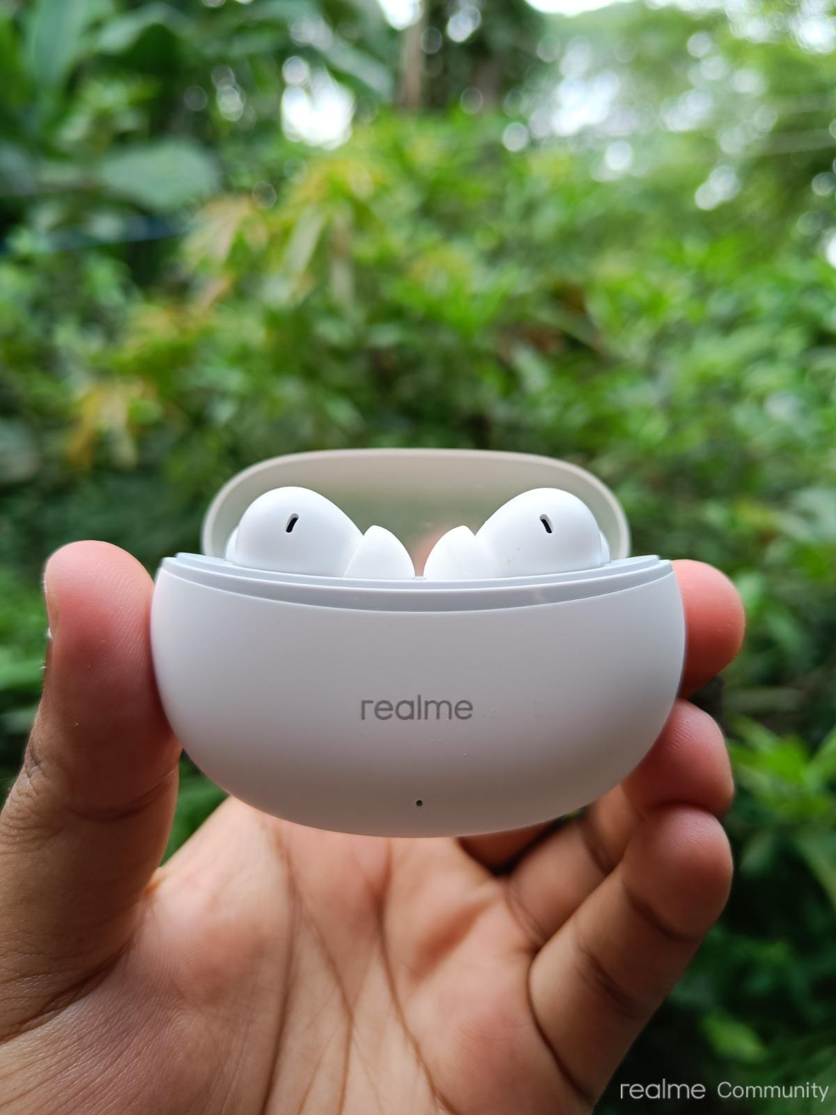 Best 5 Earbuds Under 2000 To Buy In November 2023 Cashify