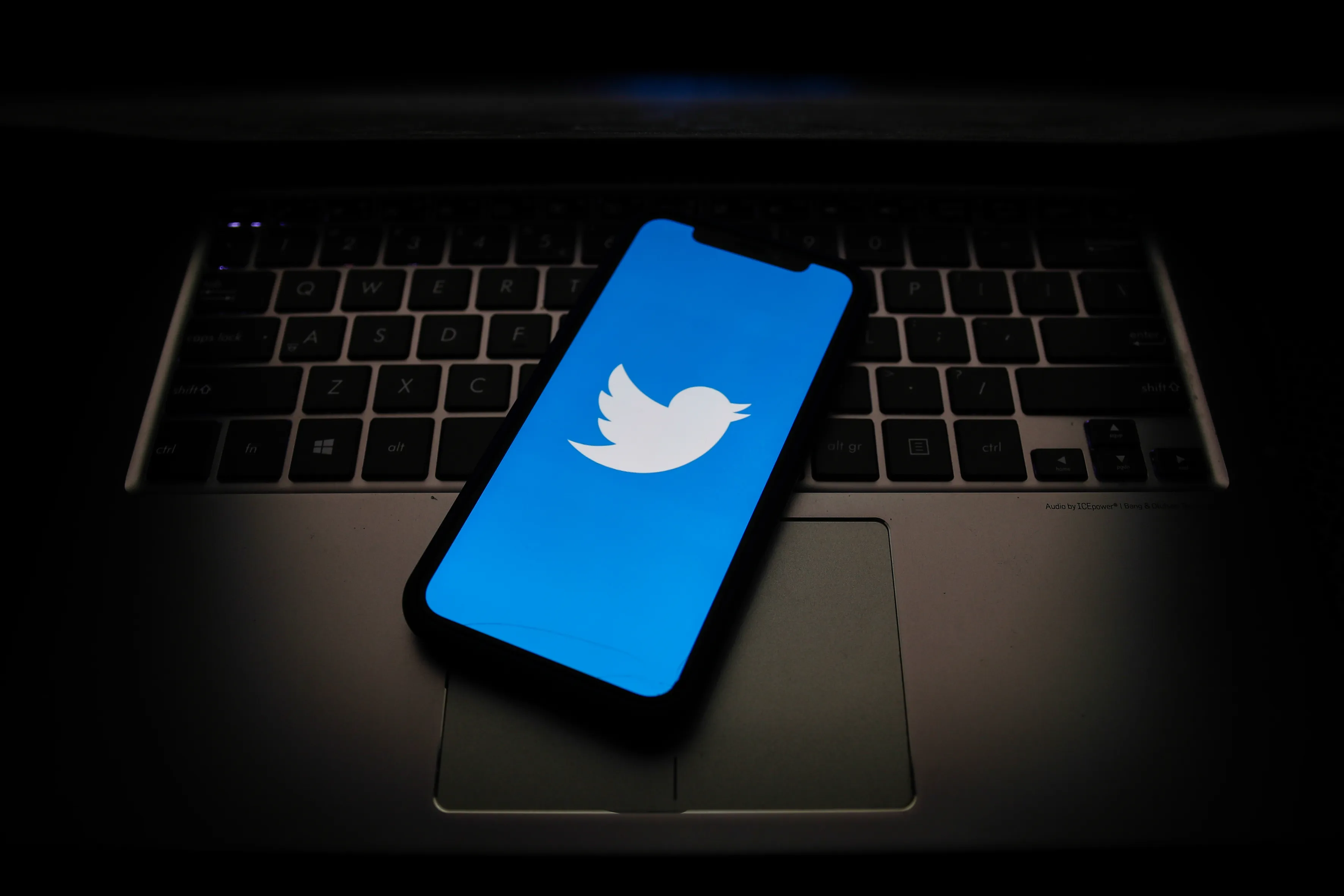 5da894eff2e6f593c93179050b9c2339a3-twitter-fleets.webp