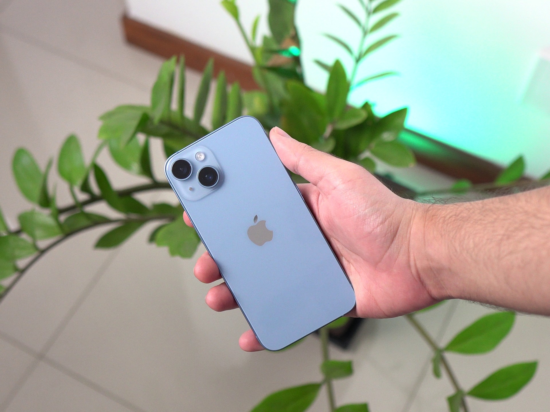 electronics,mobile phone,phone,iphone