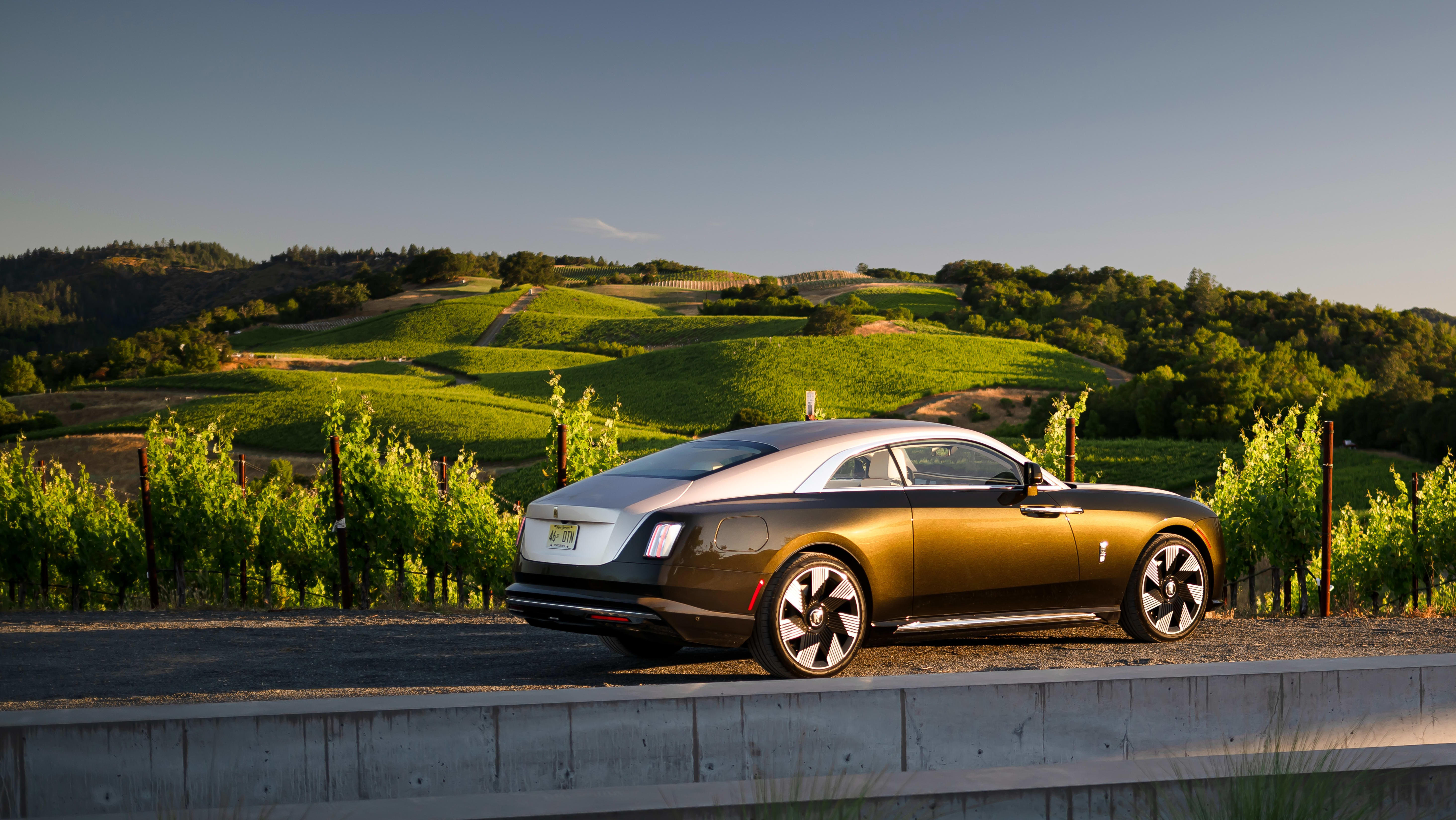 Rolls-Royce Spectre, The Rs. 7.5 Cr Luxurious Electric Marvel - Cashify