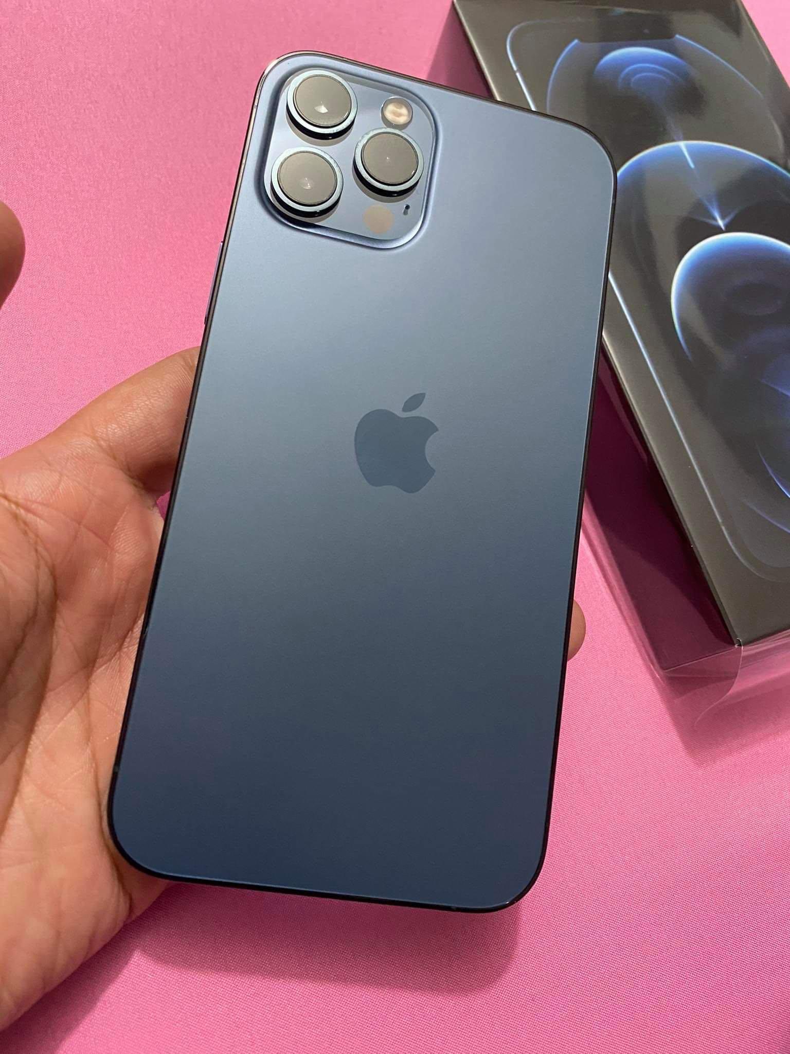 electronics,mobile phone,phone,iphone,electrical device,switch