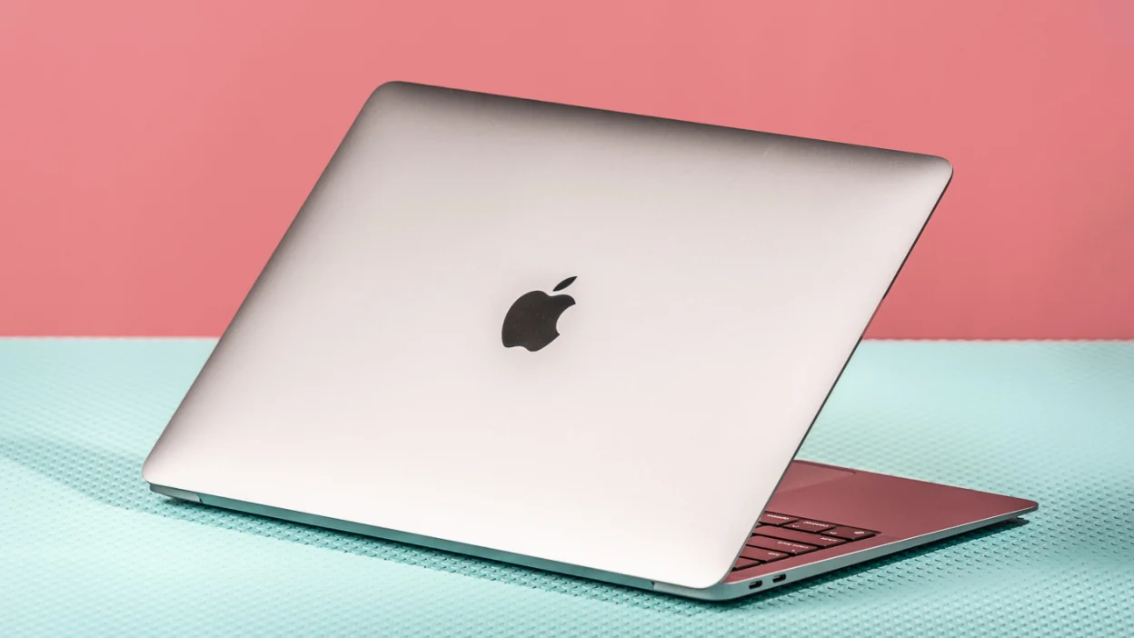 Apple-Macbook.webp