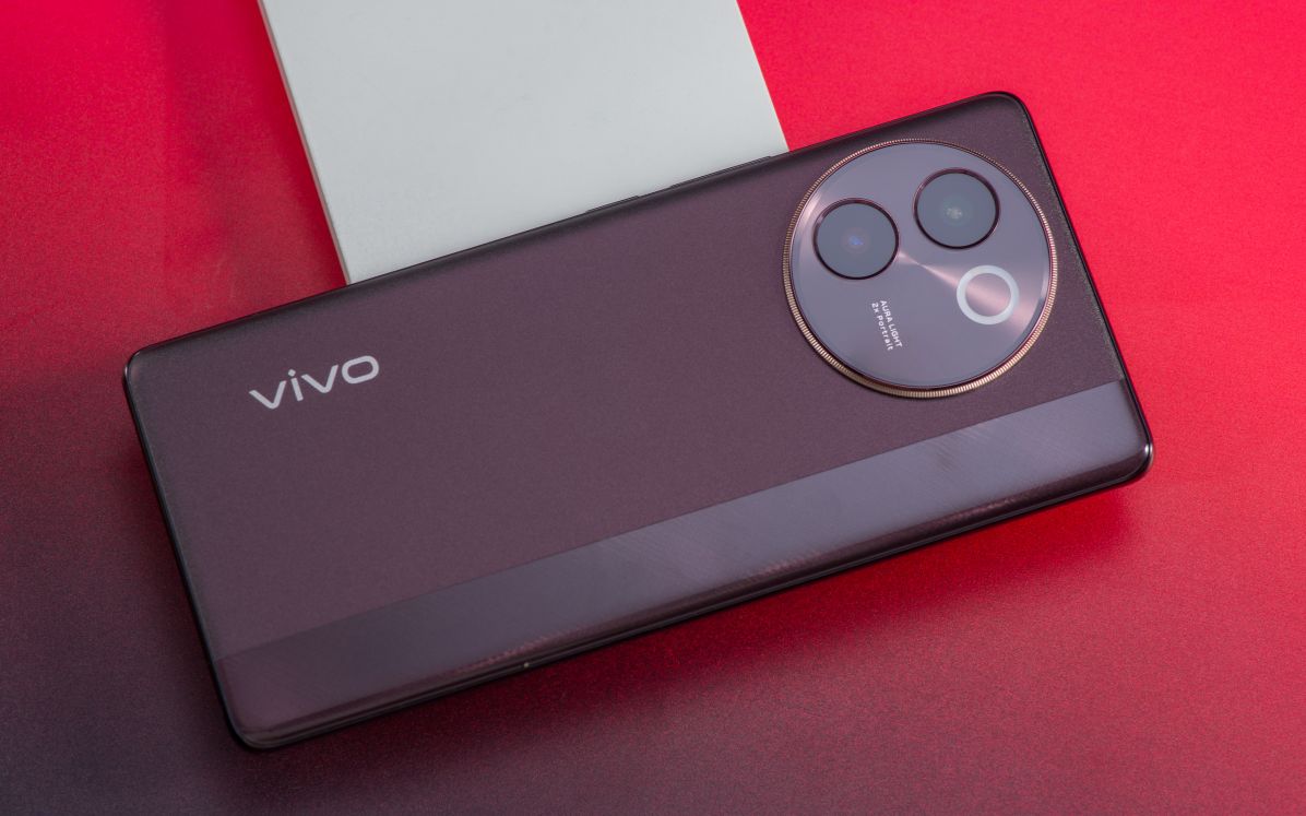 electronics,mobile phone,phone,computer hardware,hardware