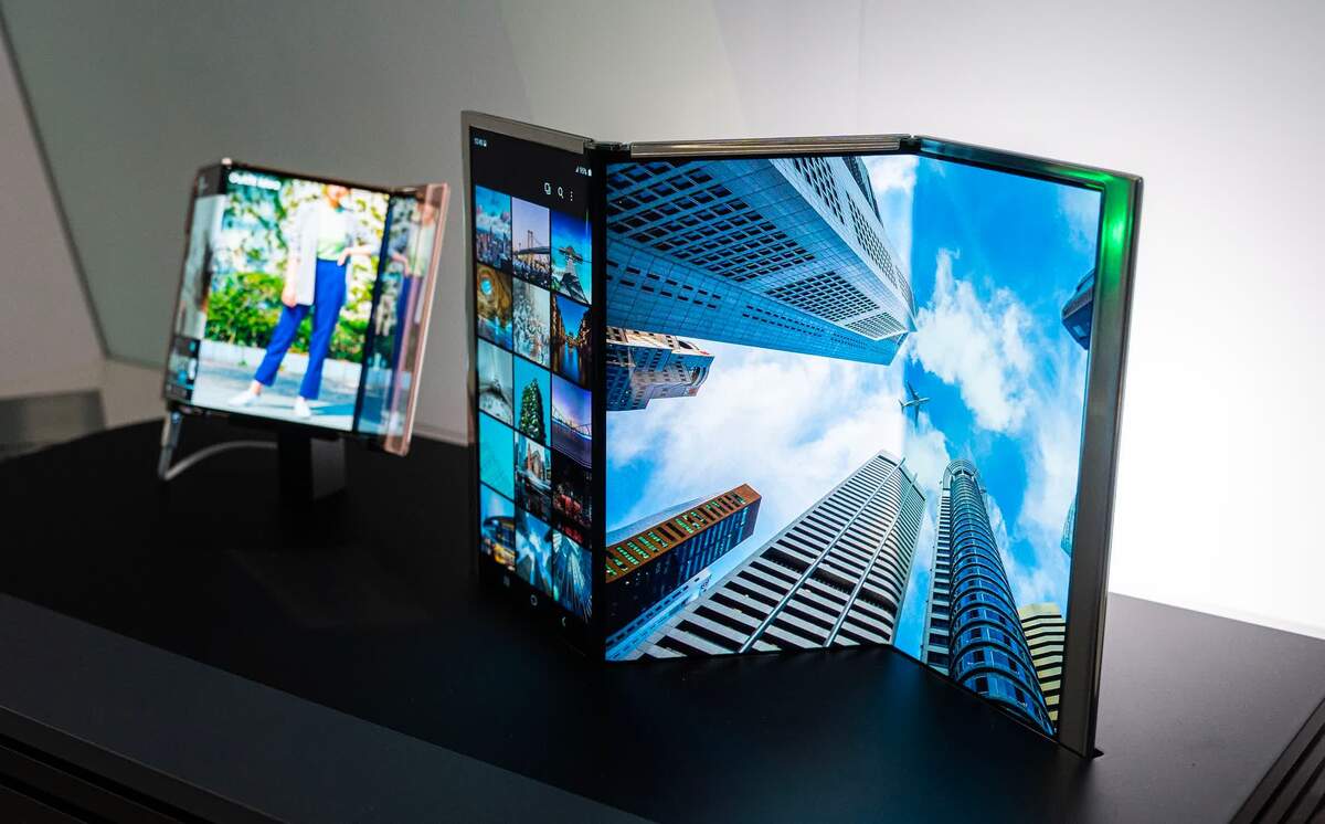 CES-2023-Samsung-svelera-il-1°-OLED-pieghevole-e-scorrevole-1.jpg