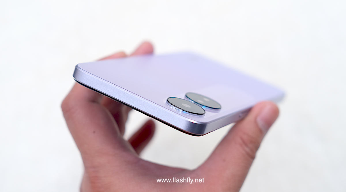 electronics,mobile phone,phone,finger,hand,person,computer hardware,hardware,computer,disk