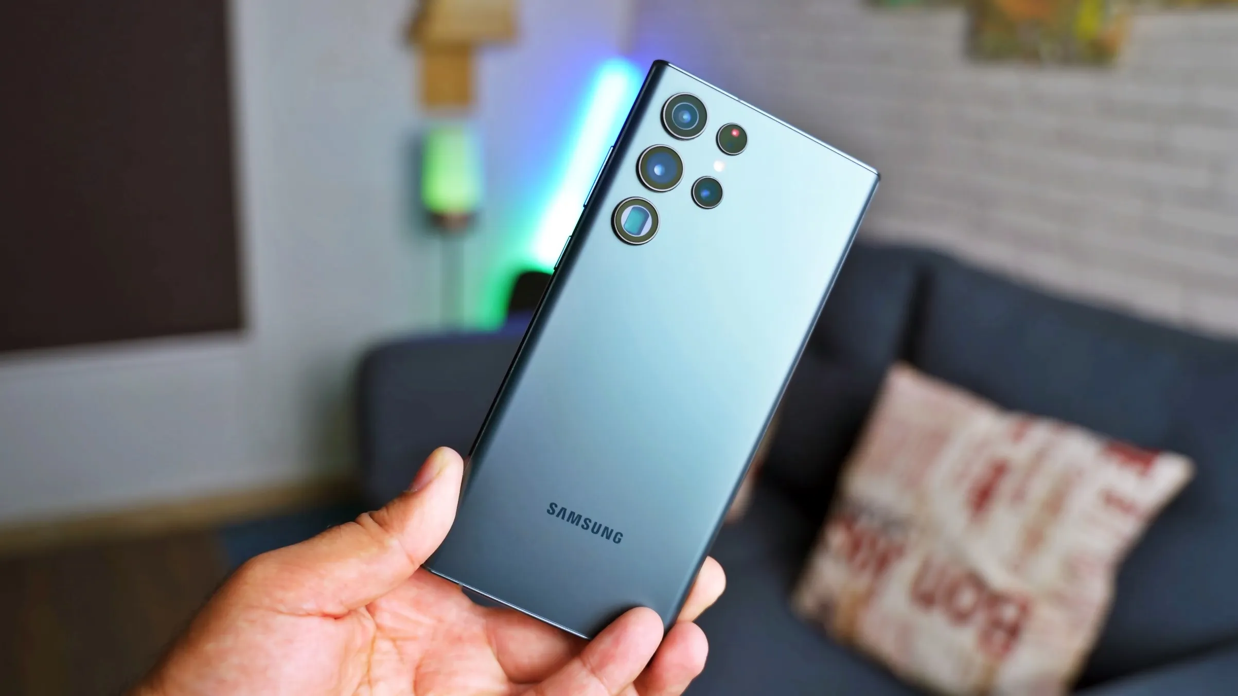 Galaxy-S22-Ultra-Long-Term-Review.webp
