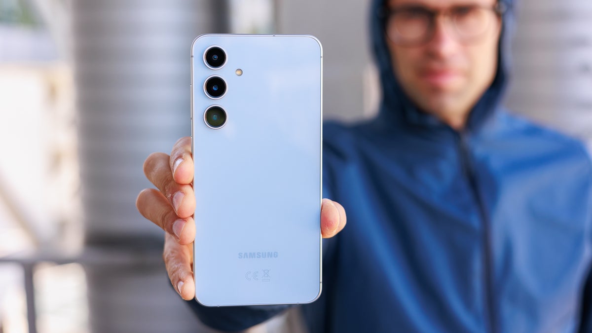 Samsung-Galaxy-S24-Hands-on-Review-Compact-powerhouse-with-a-sprinkle-of-AI.jpg