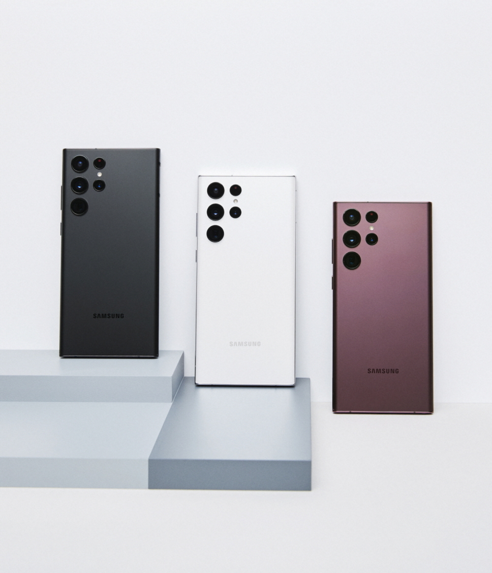 Galaxy_S22_Ultra_PR_main1F.jpg