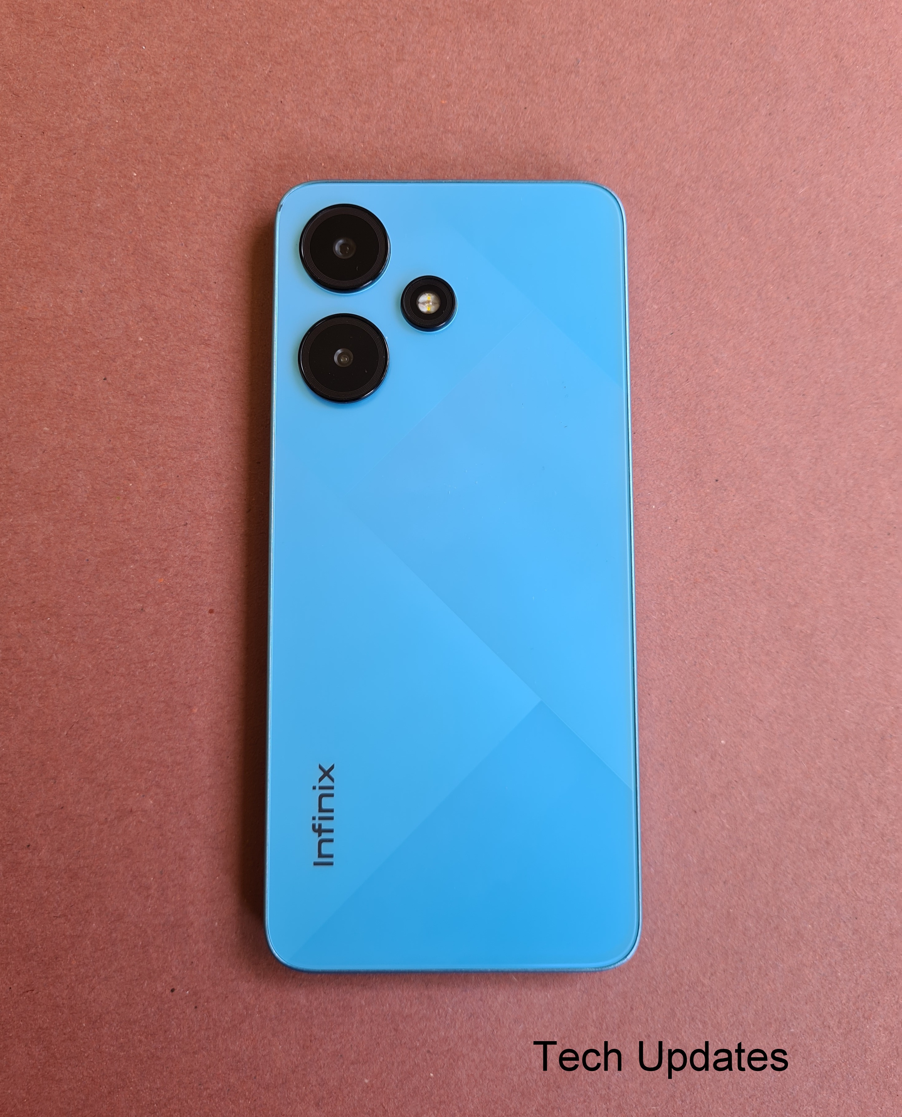 electronics,mobile phone,phone,electrical device,switch,remote control