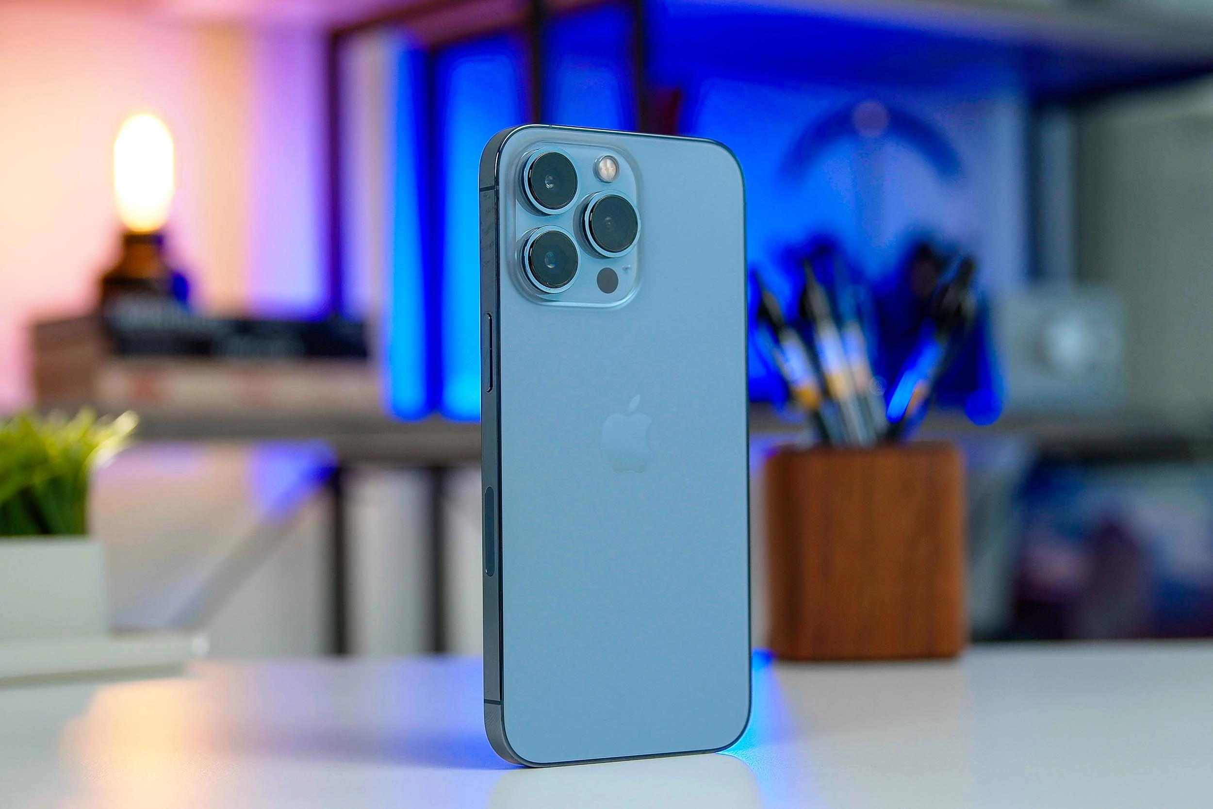 Apple iPhone 13 Pro Review In September 2023: Still A Pro? - Cashify