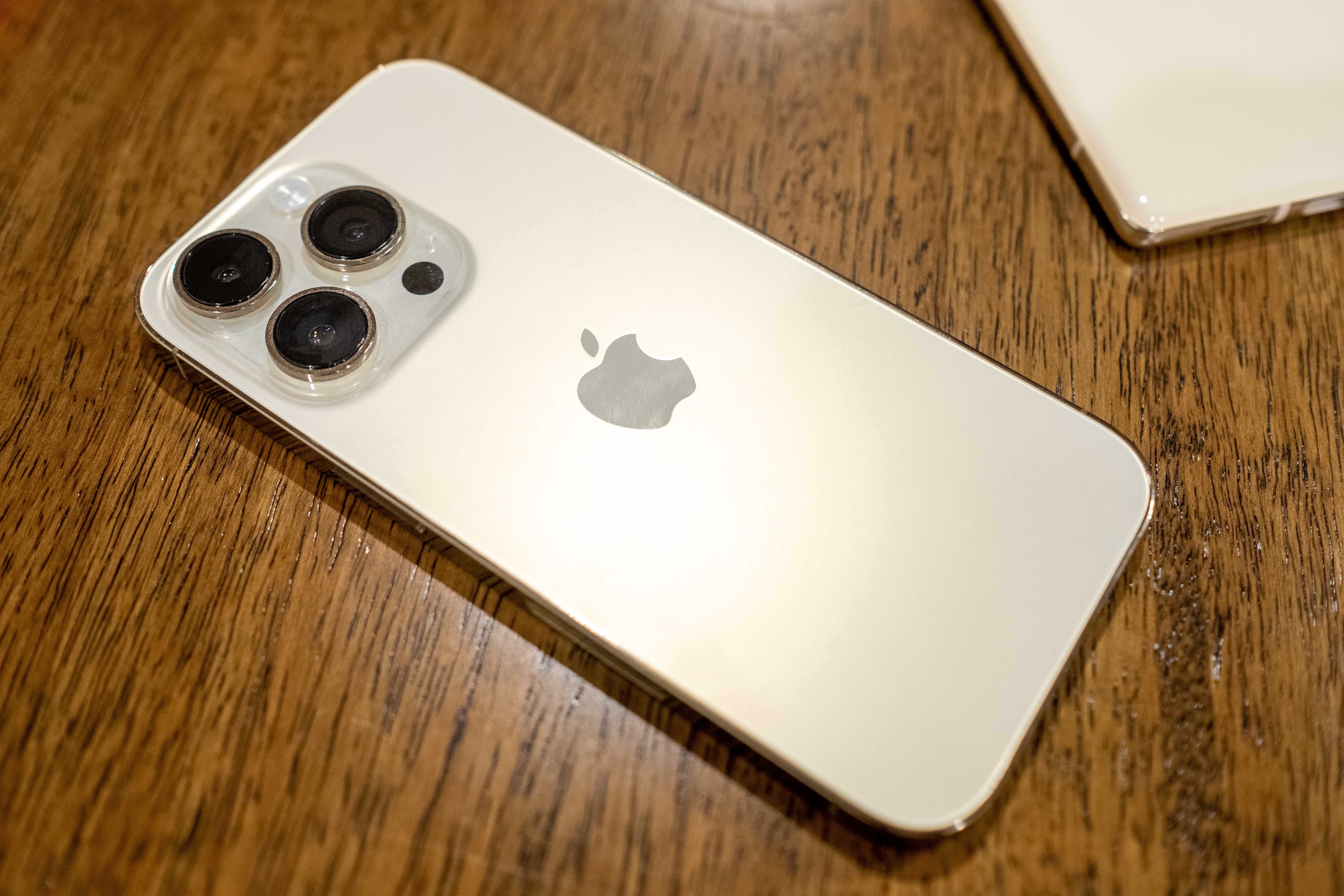 electronics,phone,mobile phone,iphone