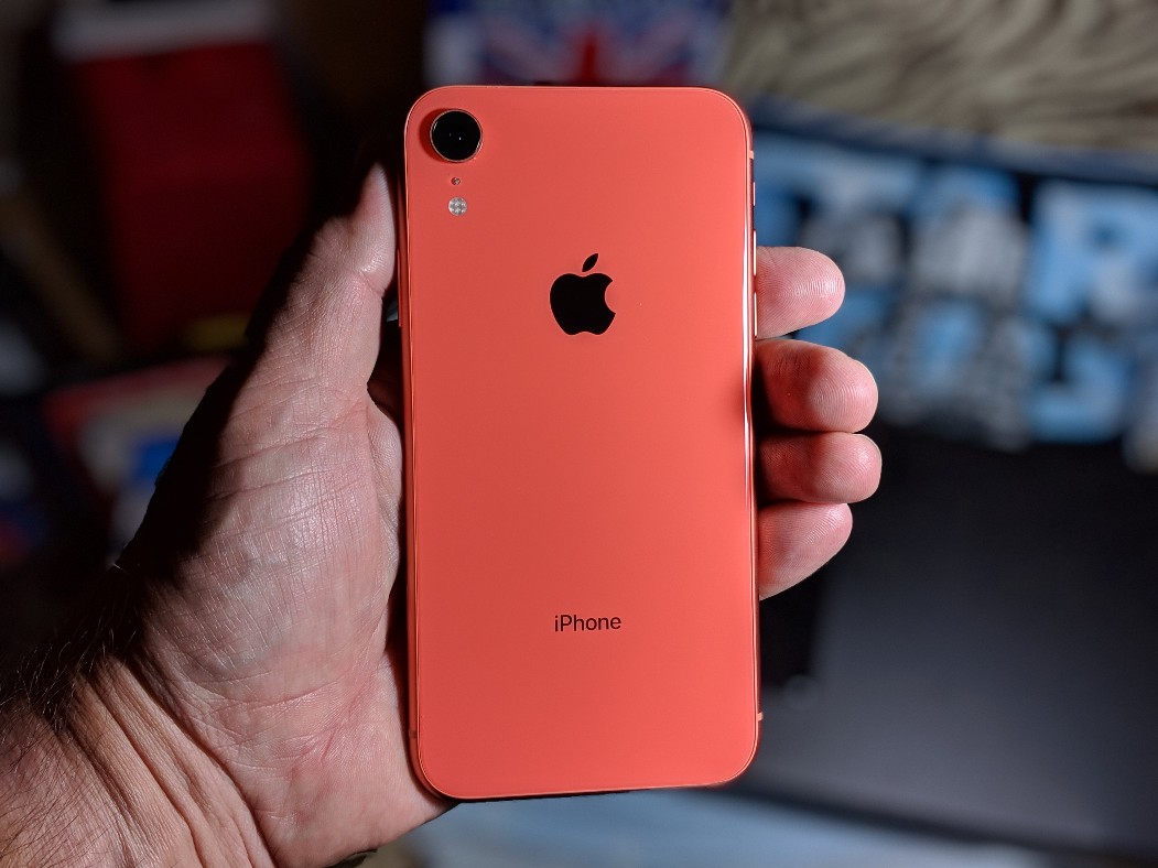 iphone-xr-in-hand.jpg