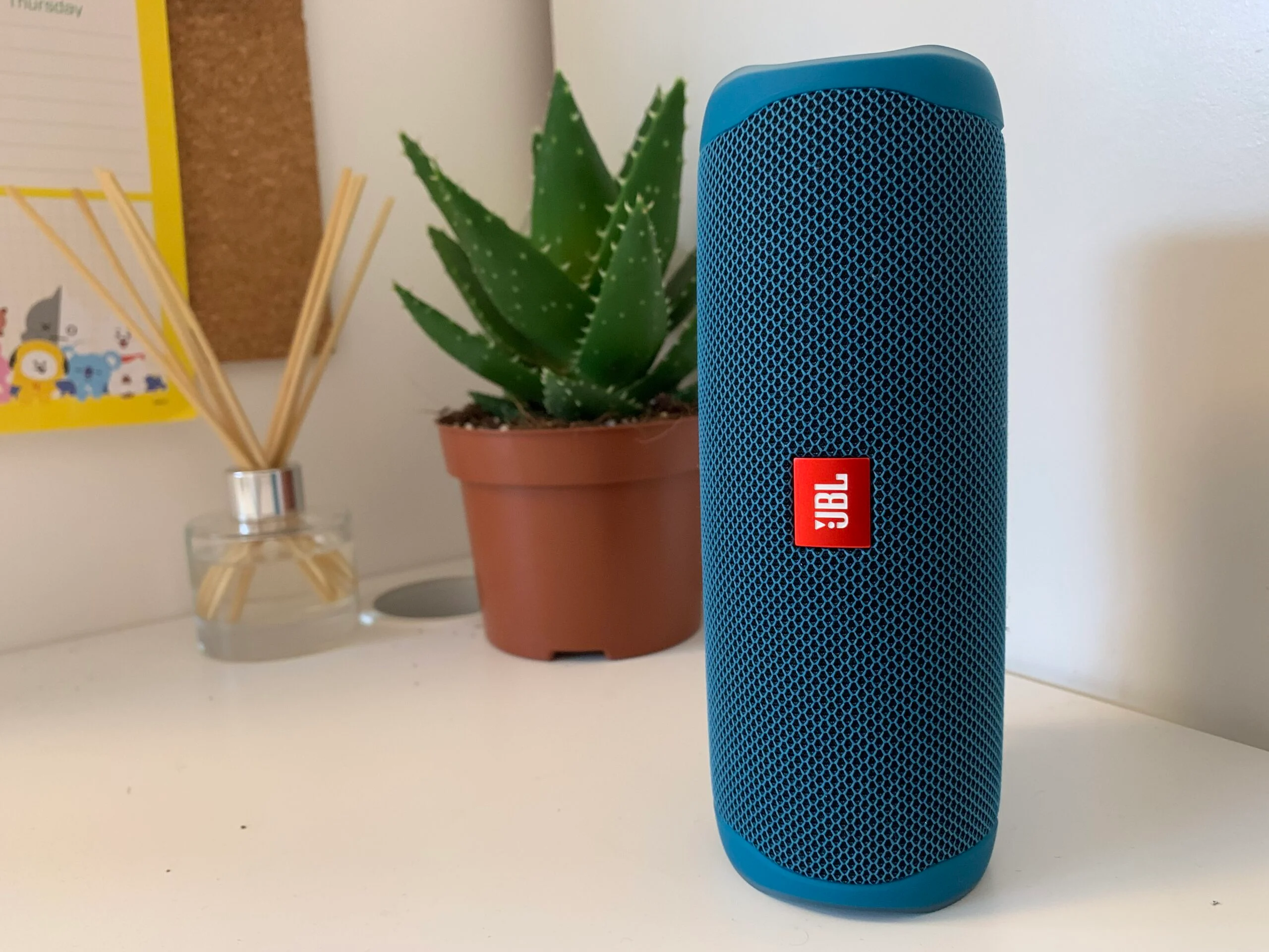 JBL-Flip-5-vertical-scaled.webp