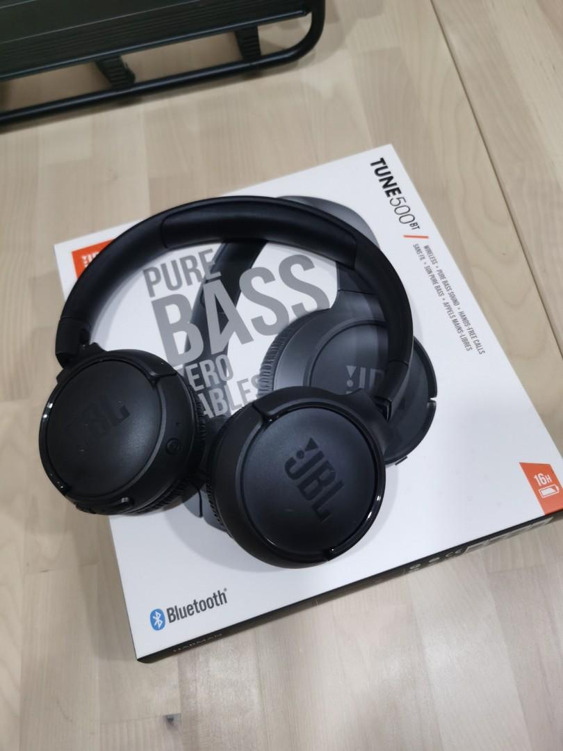 Best 5 JBL Bluetooth Earphones Under 3000 to Kickstart 2024 Cashify