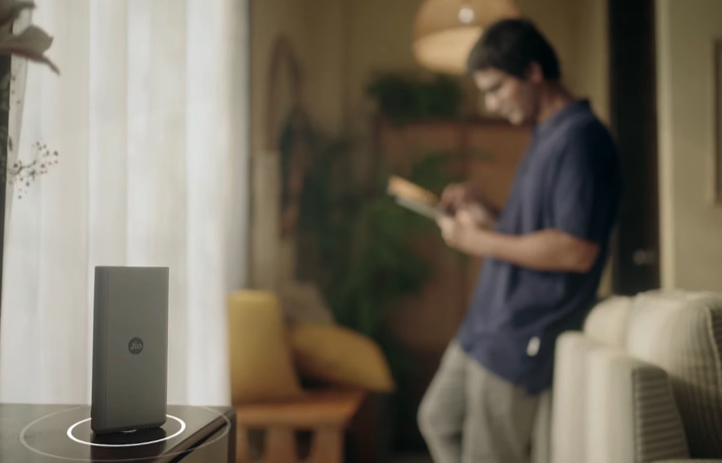 Jio-Air-Fiber-device.jpg