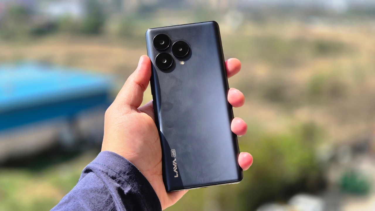 Lava-blaze-curve-5g-initial-impression.jpg