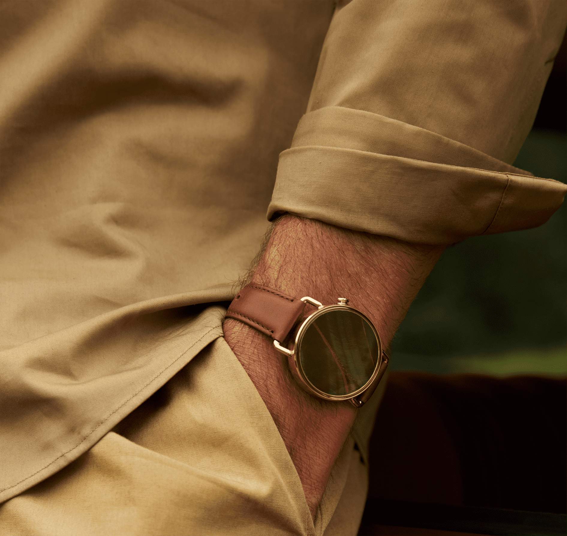 wristwatch,finger,person,hand,arm,man,adult,male,accessories,face