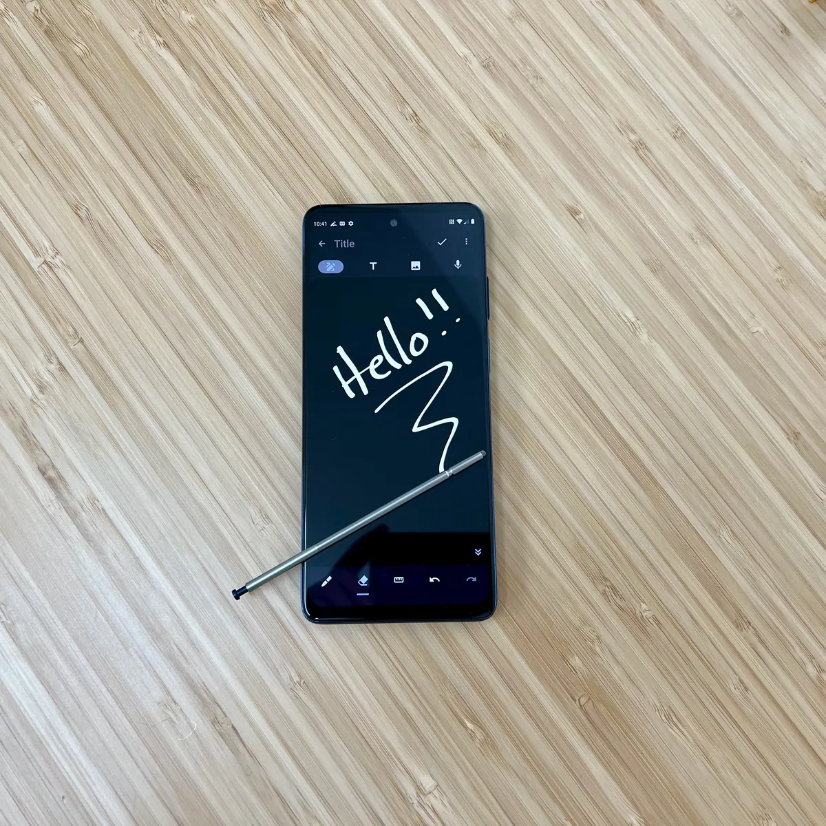 moto-g-stylus-5g-3.webp