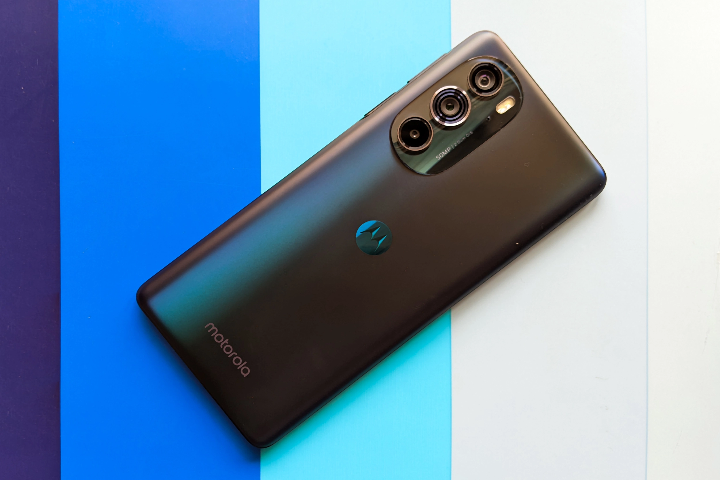 motorola-edge-plus-2022.webp