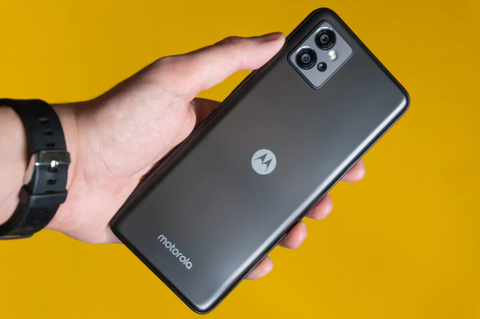 motorola-moto-g32-18-977x650.webp
