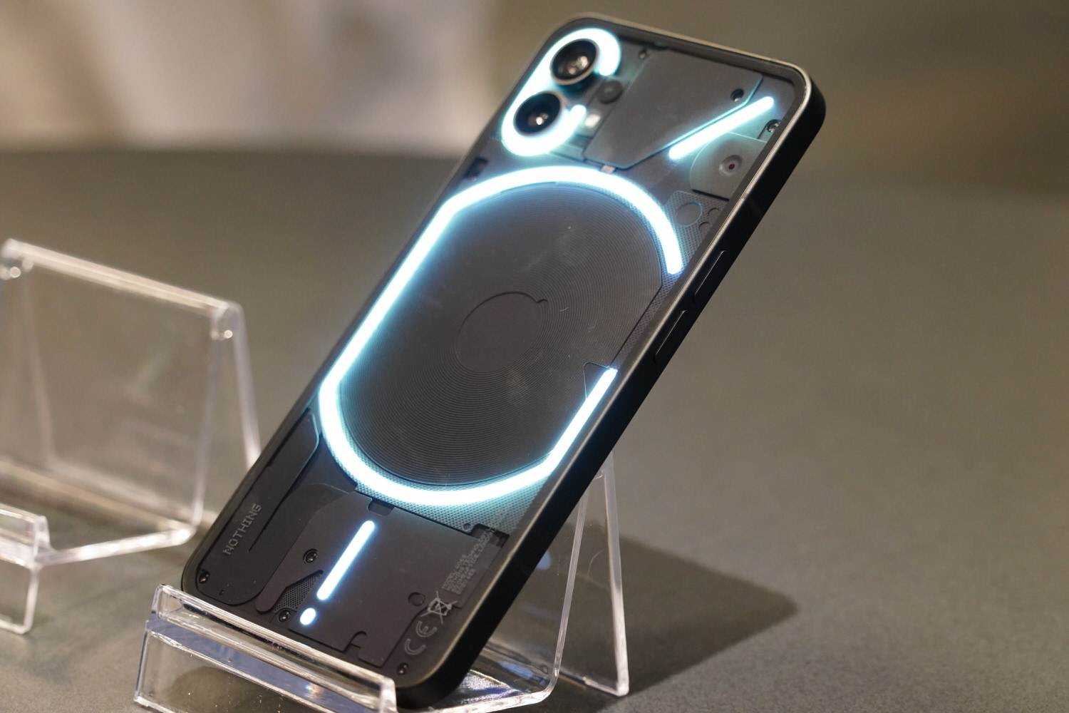 electronics,phone,mobile phone,iphone,ipod,computer hardware,hardware,monitor,screen