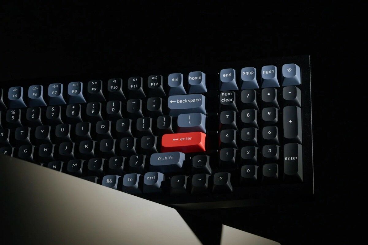 one-plus-key-chron-mechanical-keyboard-2.jpeg