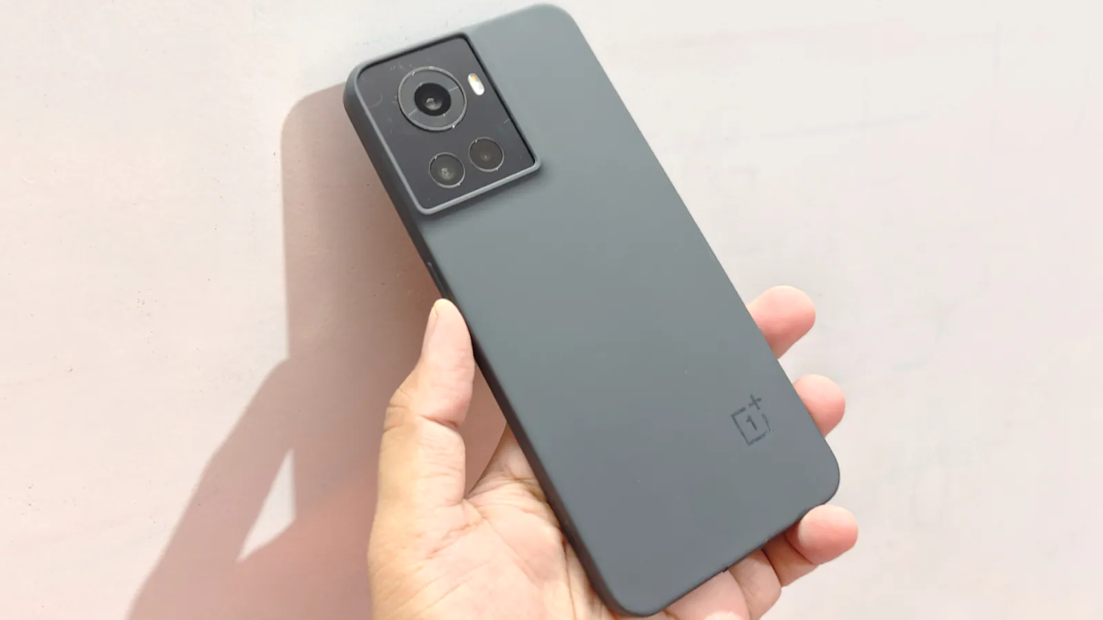 Oneplus-10r-review.webp