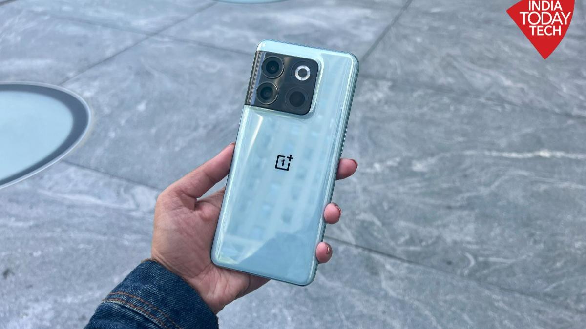 electronics,phone,mobile phone,iphone