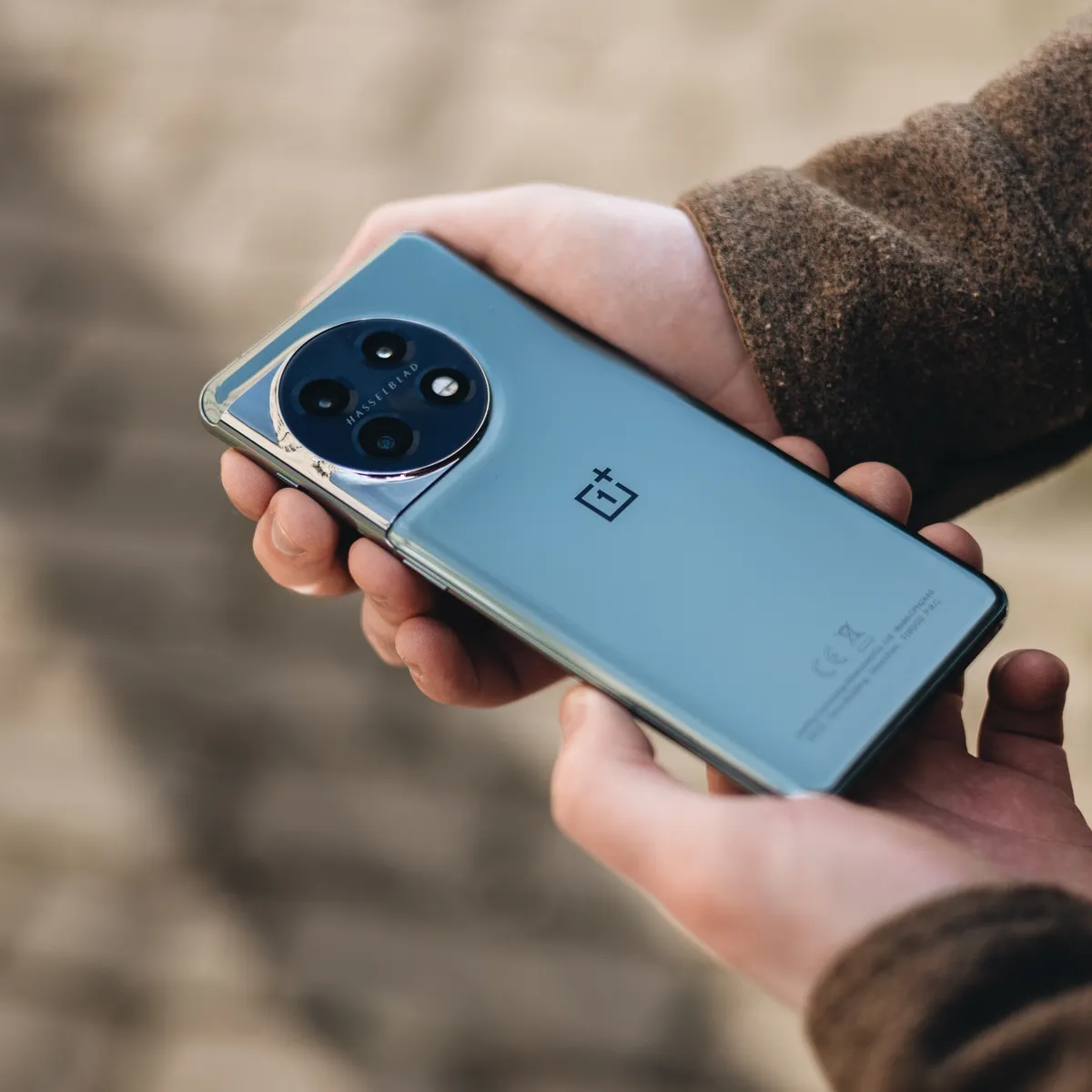 oneplus-11-review-cnet-lanxon-promo-33.webp