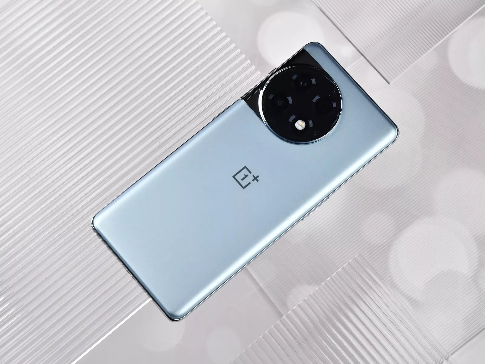 OnePlus-Aec-2_03.webp