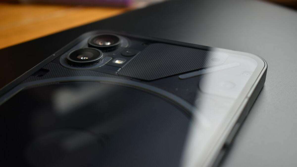 electronics,phone,mobile phone,car,vehicle,computer hardware,hardware,monitor,screen,iphone