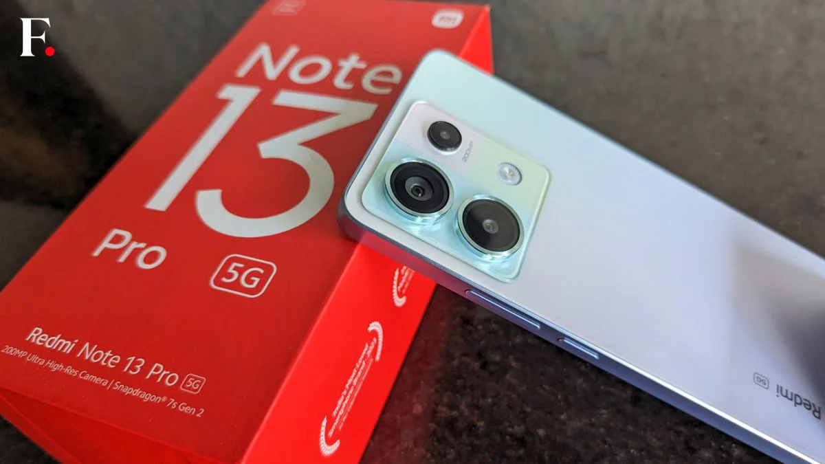 nothing-phone-2-review-cnet-promo-lanxon-18.webp