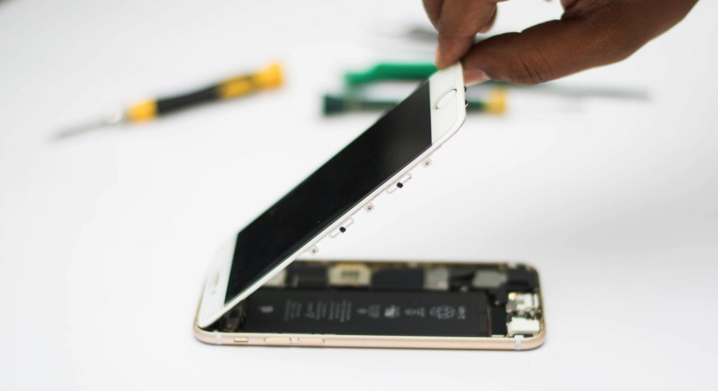 repairkartzone-iphonerepair-1-1024x558.jpg