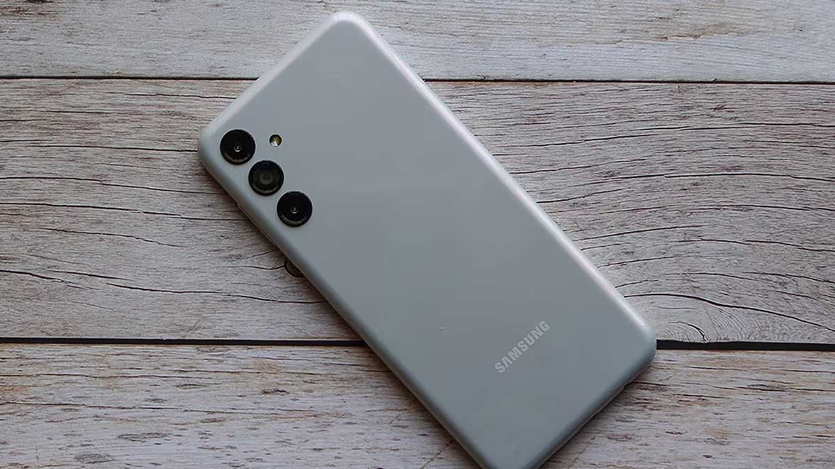 Samsung-Galaxy-M15-5G-7.jpg