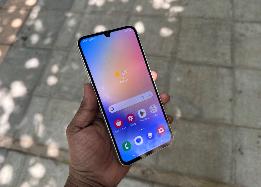 SGA345G Cov Sho Sel 2.jpg