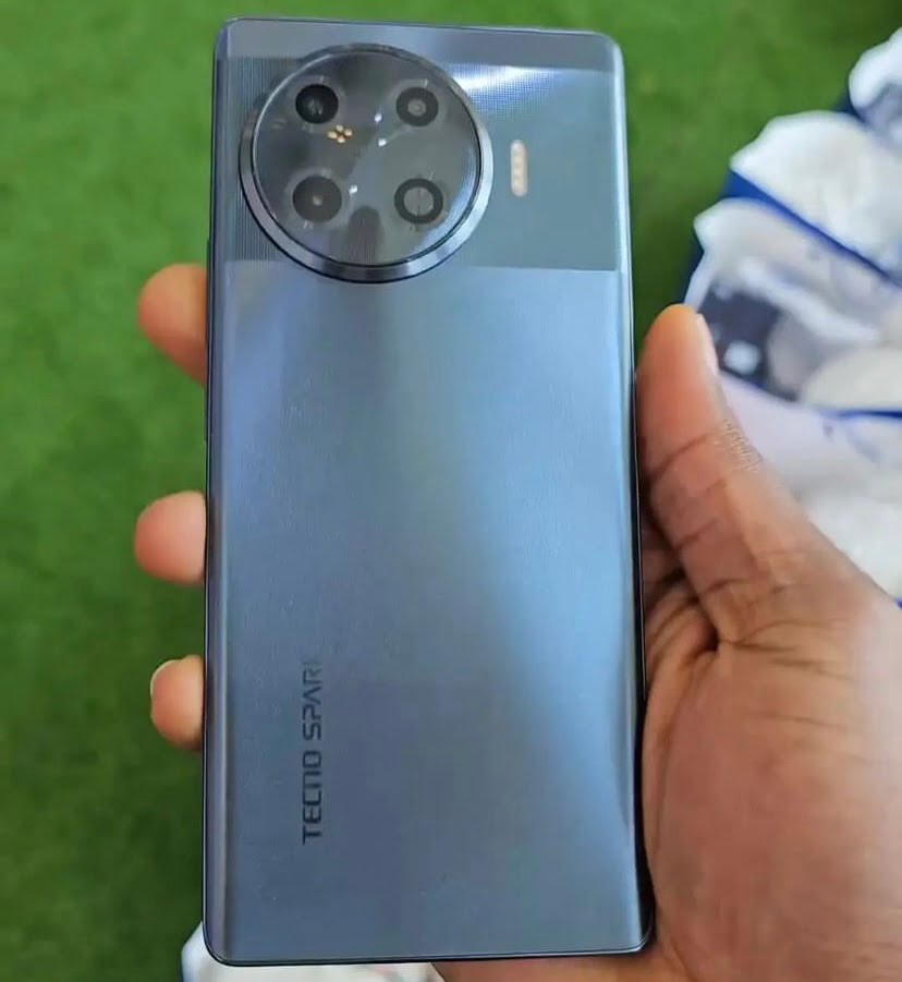 top-5-mobile-phones-with-cutting-edge-designs-in-january-2024-cashify