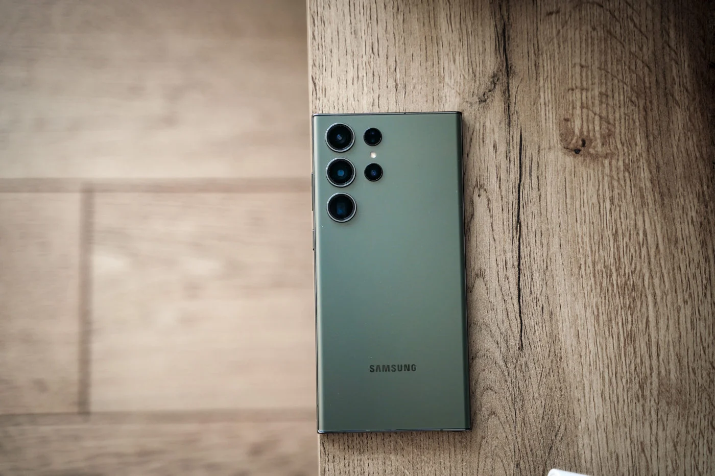 test-galaxy-s23-ultra-design.webp
