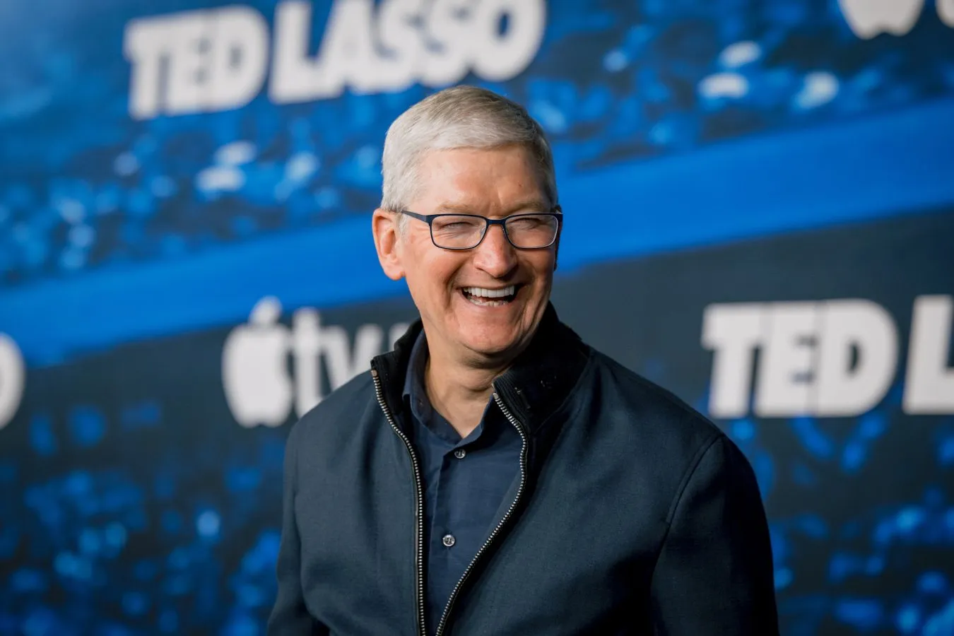 tim-cook-net-worth-investment-salary-apple-ceo-1350x900.webp