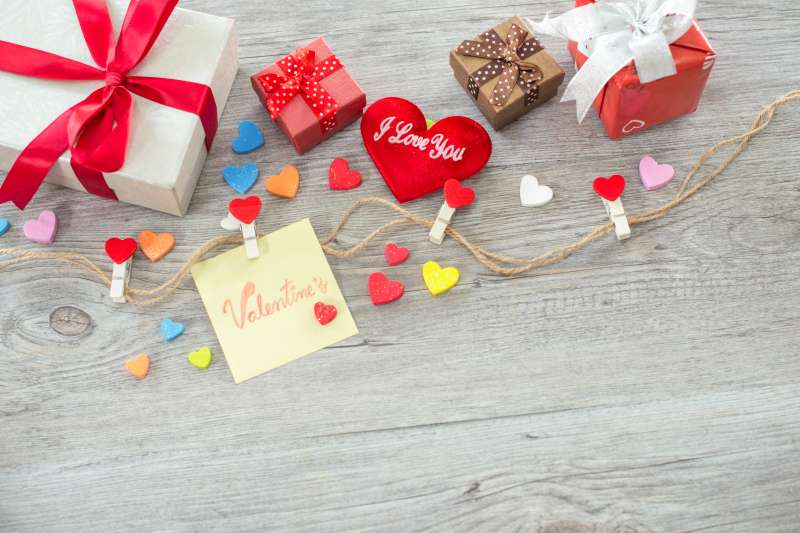 Cute Valentine's Day Gifts - Dear Creatives