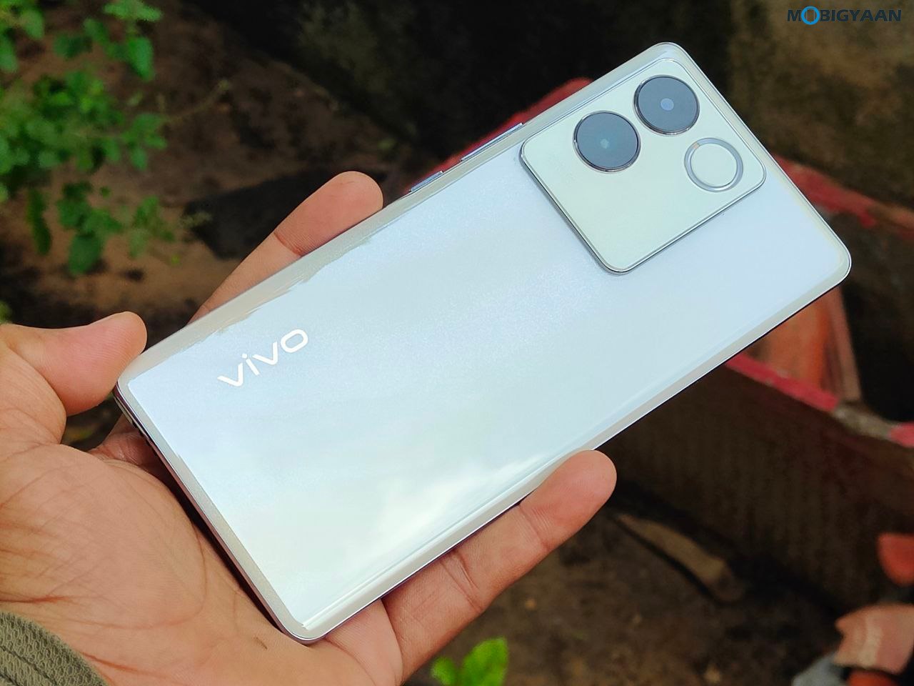 vivo-T2-Pro-5G-Review-Design-Display-Cameras-Build-Quality-10.jpg