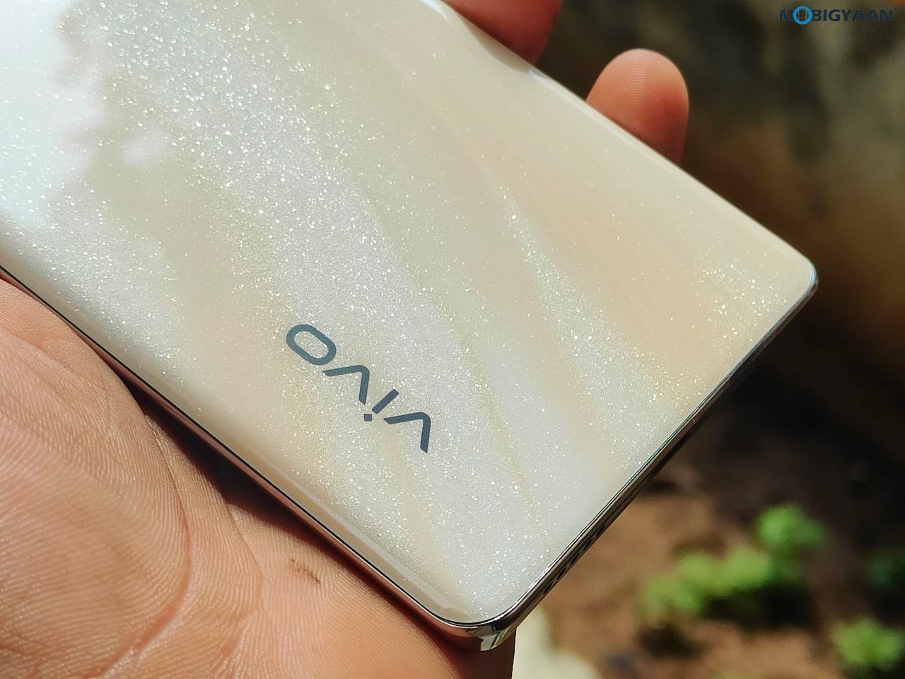 vivo-T2-Pro-5G-Review-Design-Display-Cameras-Build-Quality-14.jpg