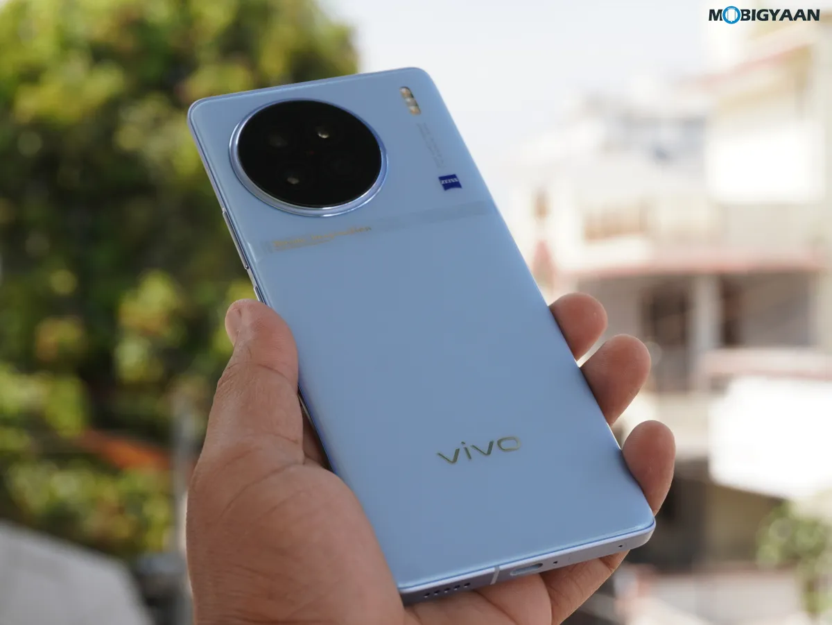 vivo-X90-5G-Review-Design-Display-Cameras-Build-Quality-11.webp