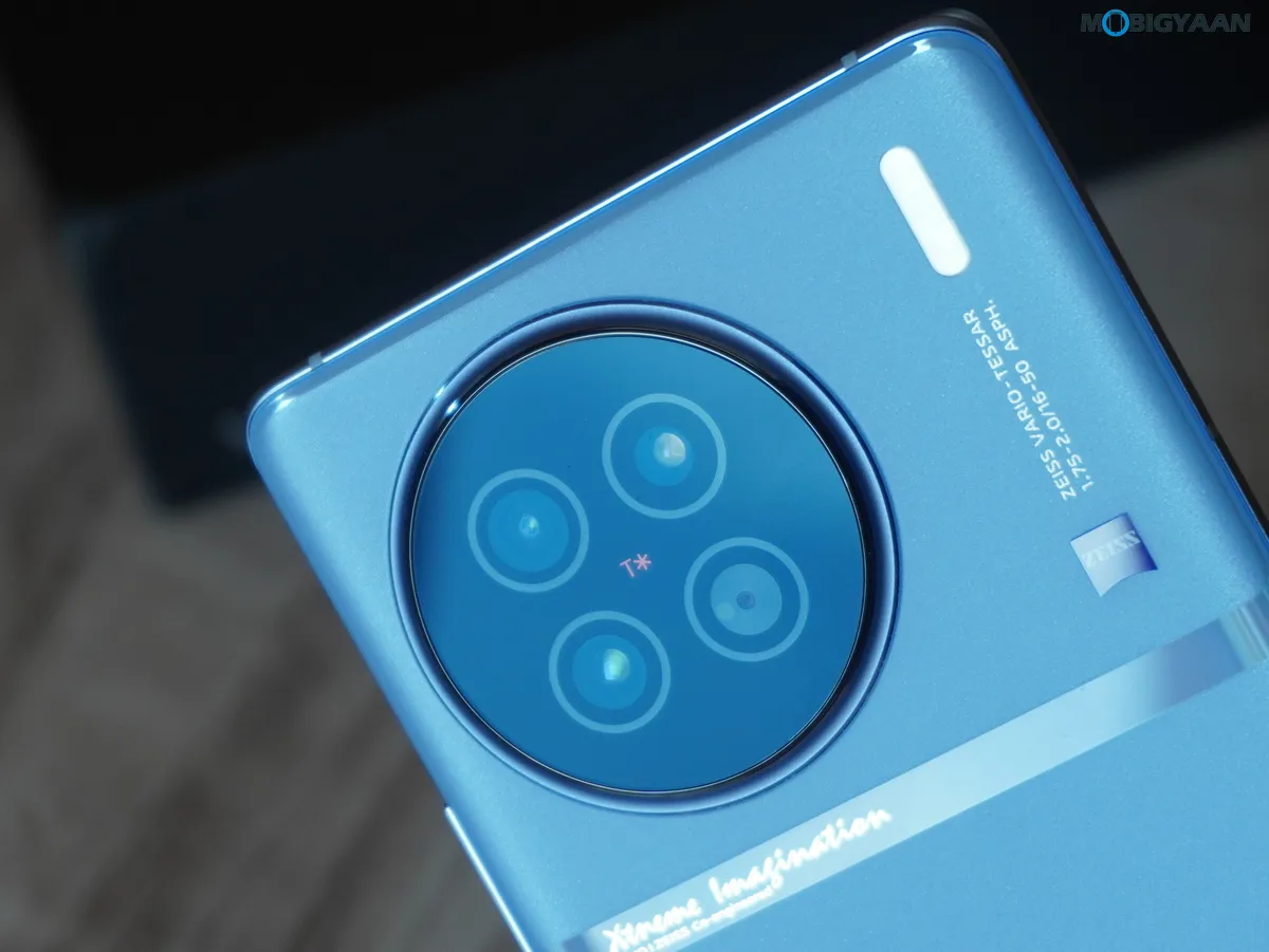 vivo-X90-5G-Review-Design-Display-Cameras-Build-Quality-24.webp