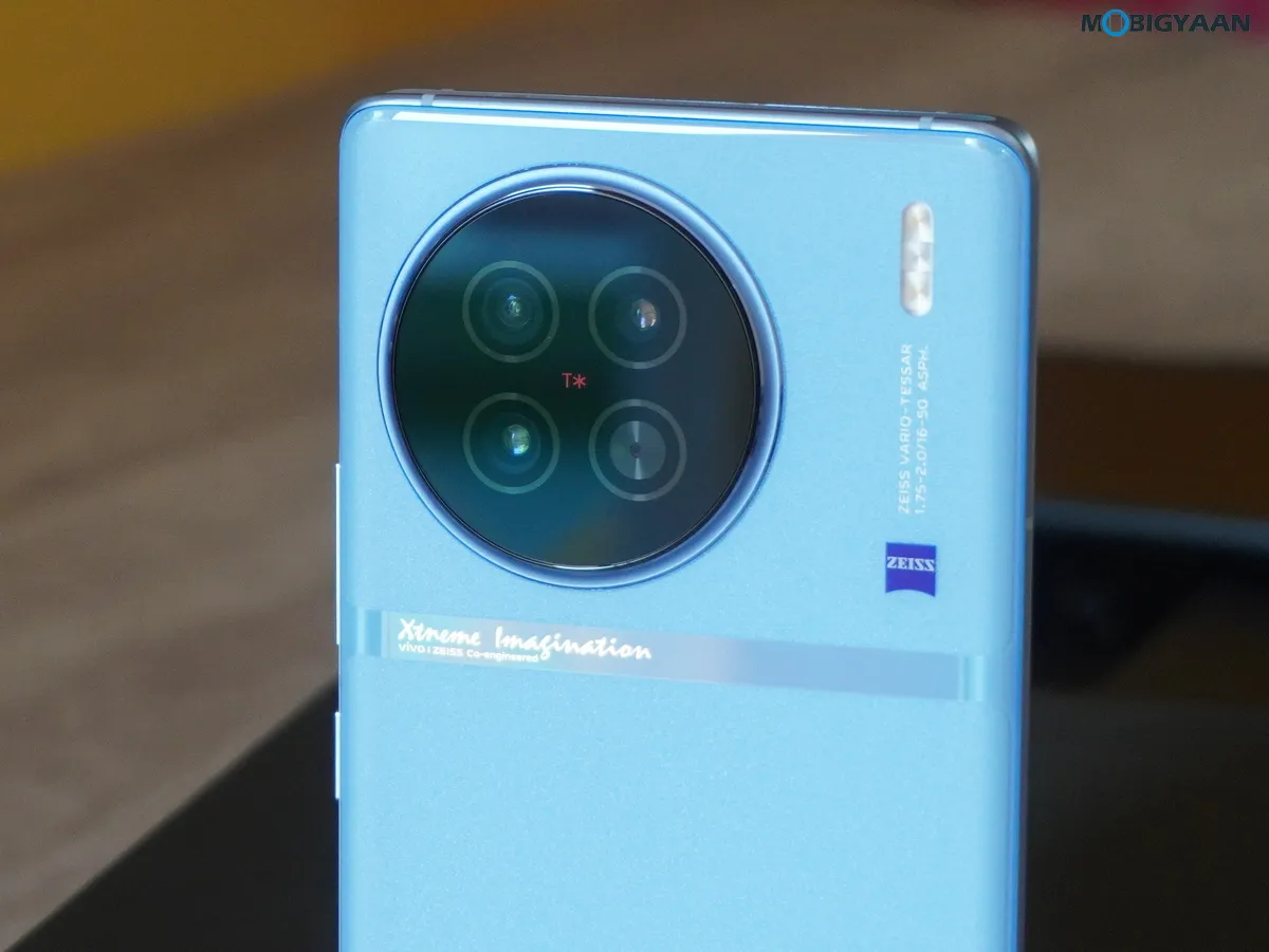 vivo-X90-5G-Review-Design-Display-Cameras-Build-Quality-26.webp