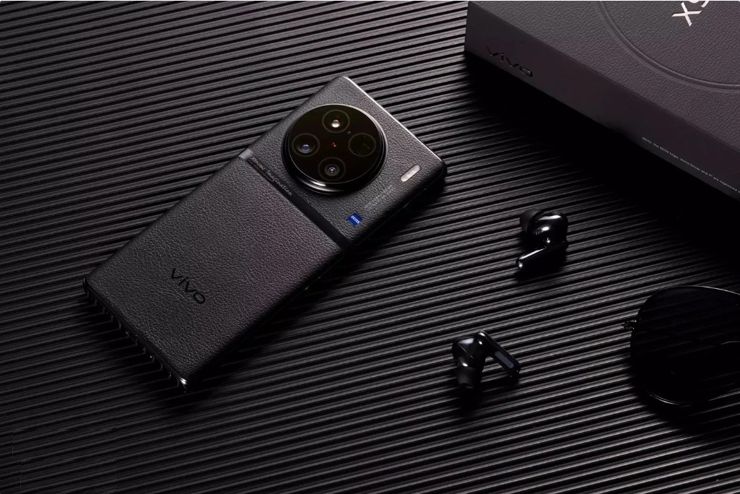 electronics,mobile phone,phone,speaker,computer hardware,hardware,monitor,screen